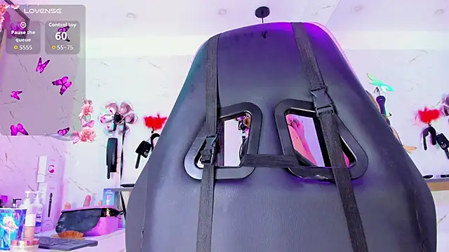 Natasha-Adams online show from 04.16.26