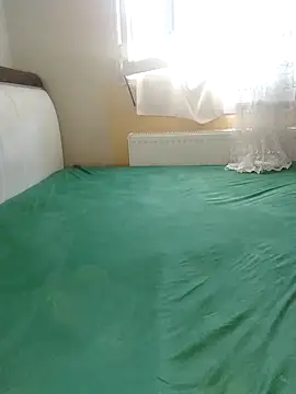 Snapshot of gamzeyak chatting on 10.10.25 gamzeyak online show from 10.10.25