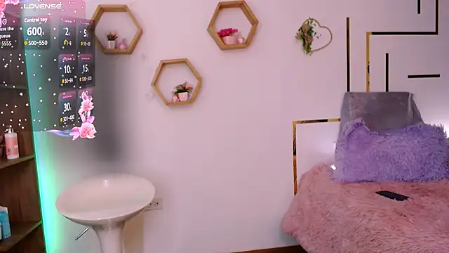 AuroraHans1 online show from 03.17.26