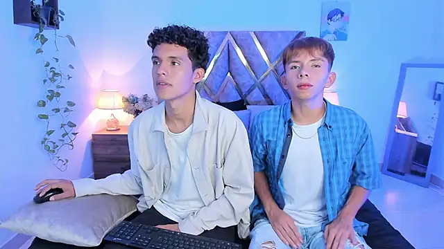 Hyunjin Son online show from 10.30.25