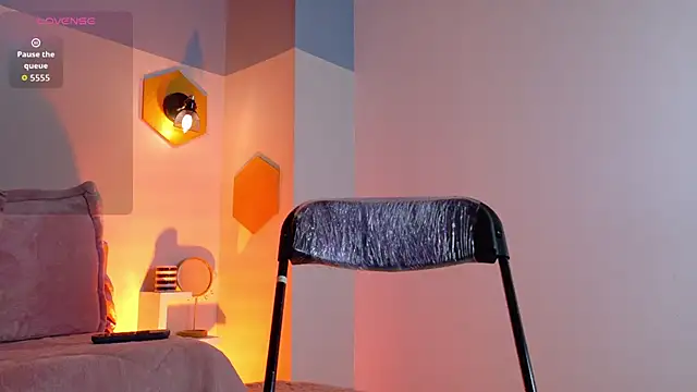 aliciia Miller online show from 10.27.25