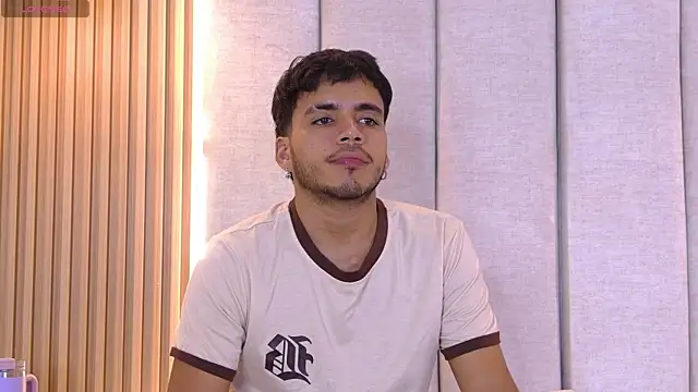 Snapshot of AlexanderJordan chatting on 10.02.25 AlexanderJordan online show from 10.02.25