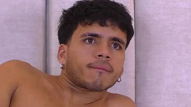 Snapshot of AlexanderJordan chatting on 11.07.25 AlexanderJordan online show from 11.07.25