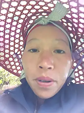 Snapshot of tcm-cute chatting on 09.22.25 tcm-cute online show from 09.22.25