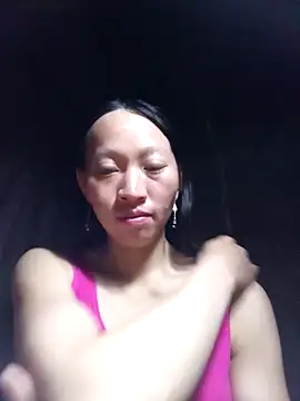 Snapshot of tcm-cute chatting on 09.28.25 tcm-cute online show from 09.28.25