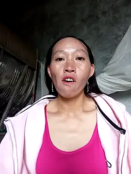 Snapshot of tcm-cute chatting on 09.29.25 tcm-cute online show from 09.29.25