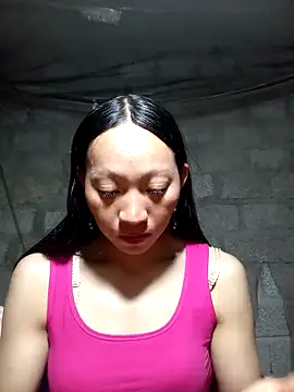 Snapshot of tcm-cute chatting on 09.30.25 tcm-cute online show from 09.30.25