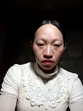 Snapshot of tcm-cute chatting on 10.13.25 tcm-cute online show from 10.13.25