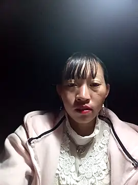 Snapshot of tcm-cute chatting on 10.18.25 tcm-cute online show from 10.18.25