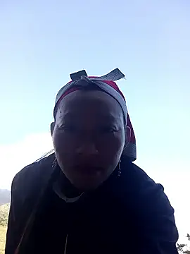 Snapshot of tcm-cute chatting on 10.28.25 tcm-cute online show from 10.28.25