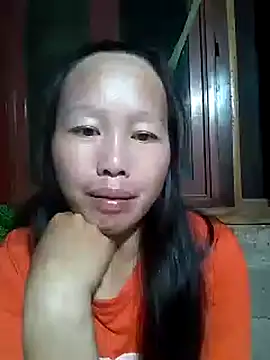 Snapshot of llm-bae chatting on 09.09.25 llm-bae online show from 09.09.25