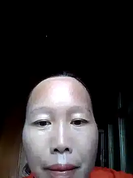 Snapshot of llm-bae chatting on 09.11.25 llm-bae online show from 09.11.25