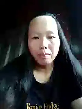 Snapshot of llm-bae chatting on 09.15.25 llm-bae online show from 09.15.25