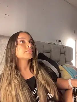 AnnyLopezzz  online show from 04.05.26