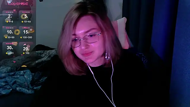 cute1stranger online show from 09.17.25