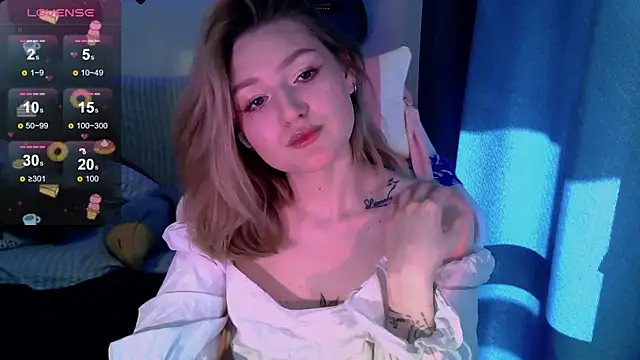 cute1stranger online show from 10.22.25