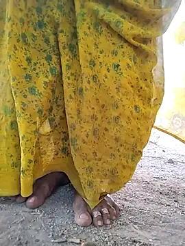 Idhika Handoo online show from 05.14.26