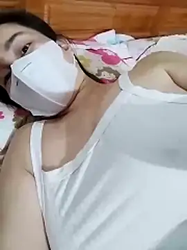 HELEN686 online show from 10.31.25