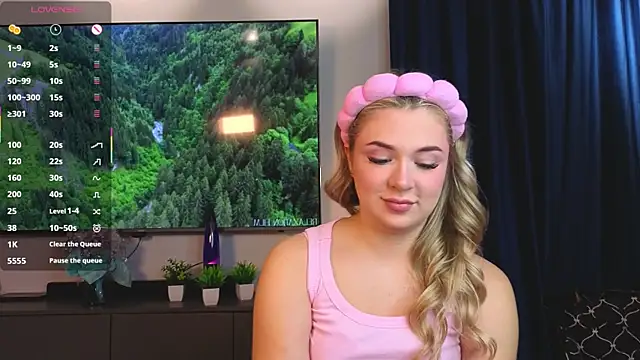 AliaBuerstatte online show from 10.07.25