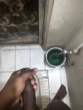 Snapshot of Leon_hot33 chatting on 03.26.26 Leon hot33 online show from 03.26.26