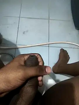 Snapshot of Leon_hot33 chatting on 03.28.26 Leon hot33 online show from 03.28.26