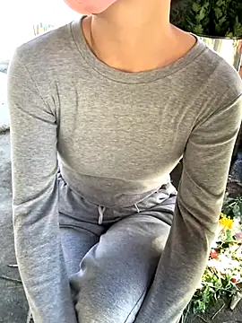 Tieuvi 18 online show from 11.14.25