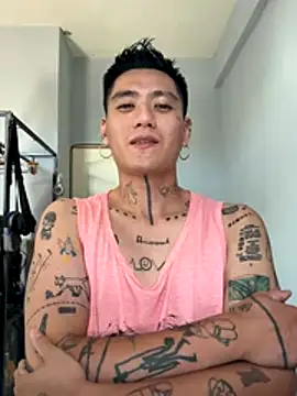 Snapshot of marz-z7-o chatting on 10.18.25 marz-z7-o online show from 10.18.25