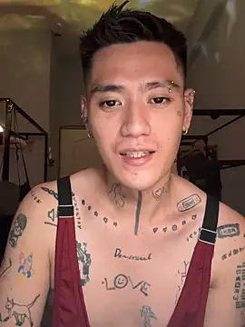 Snapshot of marz-z7-o chatting on 10.27.25 marz-z7-o online show from 10.27.25