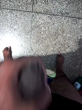 Snapshot of Hyd-bad-boy-25 chatting on 09.29.25 Hyd-bad-boy-25 online show from 09.29.25