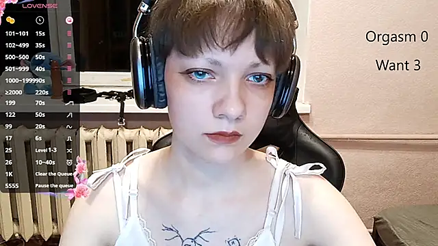 ChaeTrier online show from 10.16.25