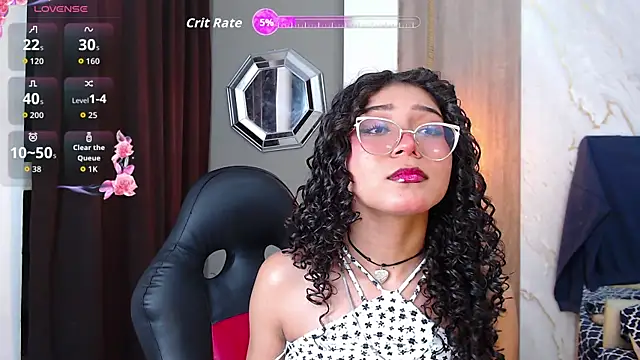 Snapshot of honeymoon_12 chatting on 06.14.26 honeymoon 12 online show from 06.14.26