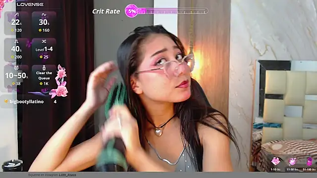 Snapshot of honeymoon_12 chatting on 07.19.26 honeymoon 12 online show from 07.19.26