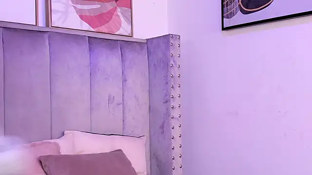 Ariel Wattson online show from 10.22.25