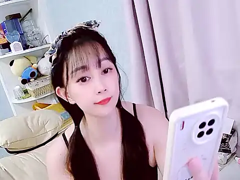 CatLovesapple online show from 09.08.25