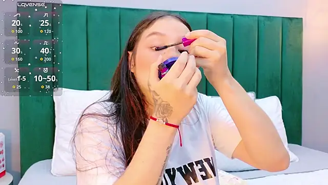 Ashley Evans22 online show from 01.08.26