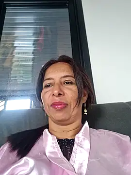 maleja23 online show from 10.15.25