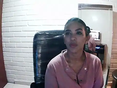 MiiaVelasquez online show from 10.17.25