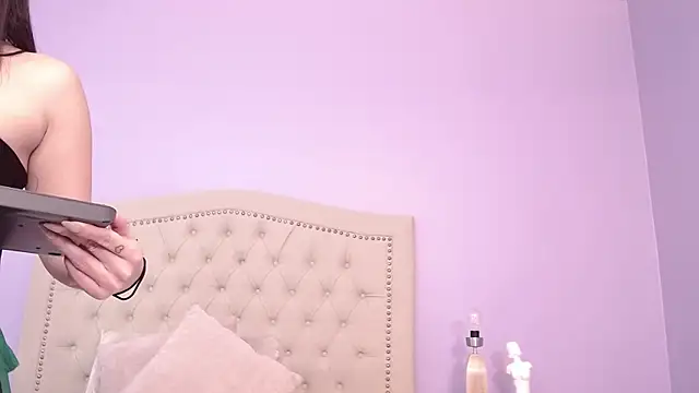 CattsyCat online show from 10.04.25