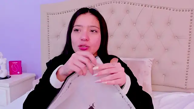 CattsyCat online show from 10.18.25