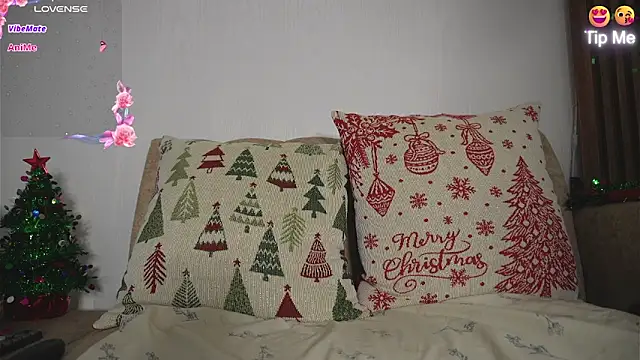 Roxybeautyy online show from 11.10.25