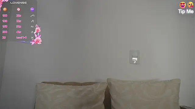 Roxybeautyy online show from 03.24.26