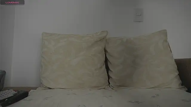 Roxybeautyy online show from 03.31.26