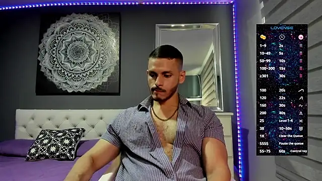 Snapshot of TianZilac chatting on 09.24.25 TianZilac online show from 09.24.25