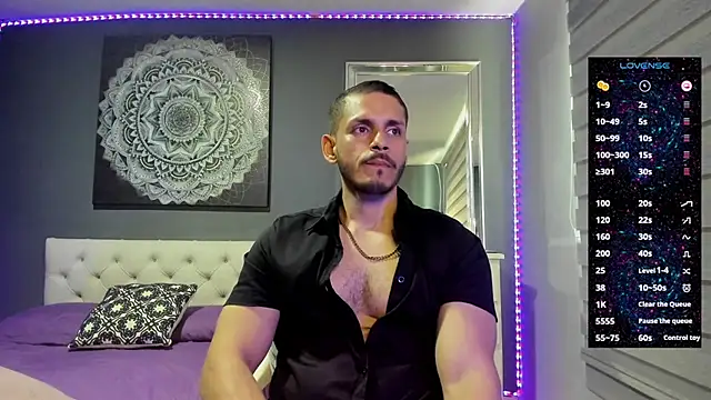 Snapshot of TianZilac chatting on 10.07.25 TianZilac online show from 10.07.25