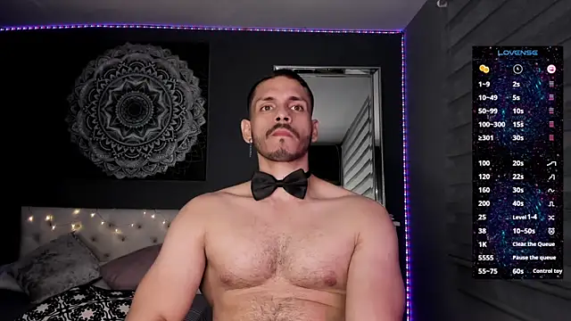 Snapshot of TianZilac chatting on 10.16.25 TianZilac online show from 10.16.25