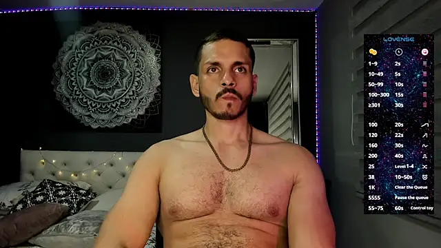 Snapshot of TianZilac chatting on 10.21.25 TianZilac online show from 10.21.25