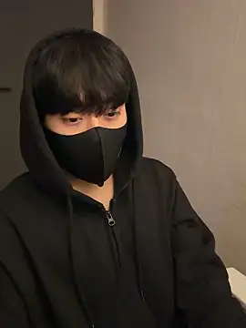 Snapshot of min9811 chatting on 11.27.25 min9811 online show from 11.27.25