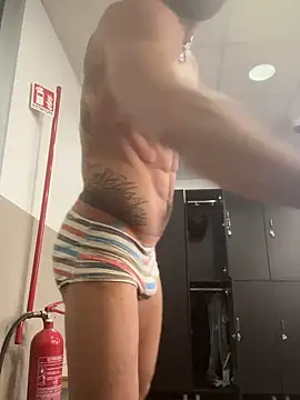 Snapshot of GmGit chatting on 09.29.25 GmGit online show from 09.29.25