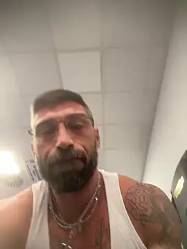 Snapshot of GmGit chatting on 10.06.25 GmGit online show from 10.06.25