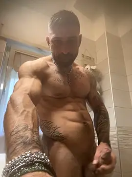 Snapshot of GmGit chatting on 10.13.25 GmGit online show from 10.13.25